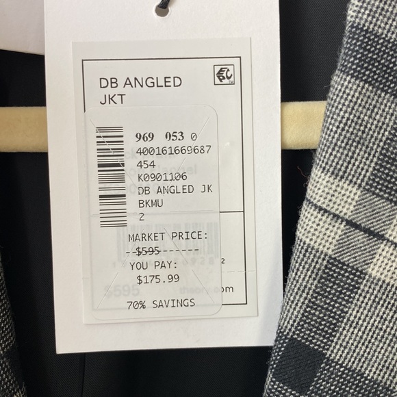 Theory Double-Breasted Angled Yukon Blazer – Size 2 – Virgin Wool Blend - Picture 13 of 13
